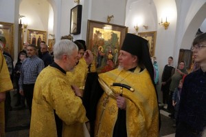 В канун Недели 19-й по Пятидесятнице и памяти Апостола Фомы, Игумен Нестор (Болков) совершил всенощное бдение в Богоявленской обители., 