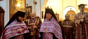 В канун Недели 5-й Великого поста игумен Нестор (Болков ) совершил всенощное бдение в Богоявленском мужском монастыре., 