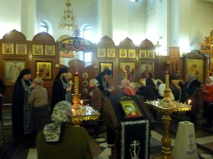 2 марта, в канун Великого поста, игумен Нестор (Болков ) с клириками святой обители совершил вечернее богослужение с Чином прощения в Богоявленском епархиальном мужском монастыре города Челябинска., 