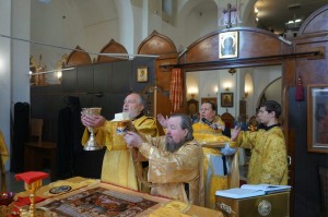В Богоявленском епархиальном мужском монастыре города Челябинска совершили Божественную Литургию., 