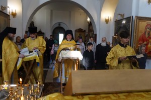 В Богоявленском епархиальном мужском монастыре города Челябинска совершили Божественную Литургию., 