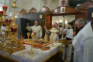 В Крещенский Сочельник Игумен Нестор (Болков ) возглавил Божественную Литургию в Богоявленском мужском монастыре., 