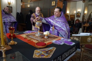 16  марта 2025 года Игумен Нестор (Болков ) возглавил Воскресную Божественную Литургию в Богоявленском епархиальном мужском монастыре., 