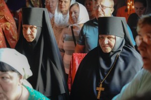 Настоятель Богоявленского мужского монастыря Челябинска Игумен Нестор (Болков ) принял участие в Божественной Литургии в Успенском храме города Касли., 
