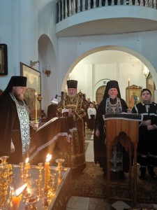 25 февраля 2026 года, в третий день Великого поста, игумен Нестор(Болков) с братией святой обители совершил великое повечерие с чтением Великого покаянного канона преподобного Андрея Критского в Богоявленском мужском монастыре г. Челябинска., 