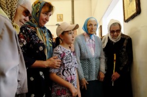 Настоятель Богоявленского епархиального мужского монастыря Игумен Нестор (Болков)с клириками Монастырского благочиния принял участие в Богослужении в храме Архистратига Михаила в Челябинске., 