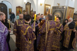 В Богоявленском  мужском монастыре города Челябинска совершили всенощное бдение  с литией., 