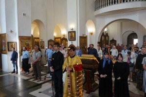В Богоявленском епархиальном мужском монастыре города Челябинска совершили Божественную Литургию., 