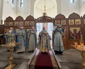 В праздник Благовещения Пресвятой Богородицы Игумен Нестор совершил Литургию в Богоявленском мужском монастыре Челябинска., 