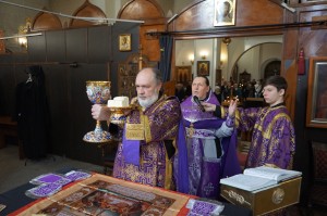 16  марта 2025 года Игумен Нестор (Болков ) возглавил Воскресную Божественную Литургию в Богоявленском епархиальном мужском монастыре., 