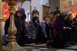 В Четверг 1-й седмицы Великого поста митрополит Алексий совершил Великое повечерие с чтением Великого покаянного канона в Богоявленском мужском монастыре г. Челябинска., 