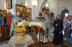 В Богоявленском епархиальном мужском монастыре города Челябинска совершили Божественную Литургию., 