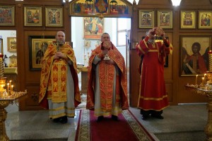 В Богоявленском епархиальном мужском монастыре города Челябинска совершили Божественную Литургию., 