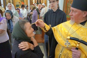 28 июня 2025 года, в канун Недели 3-ой по Пятидесятнице, перенесение мощей свт. Феофана, Затворника Вышенского, Игумен Нестор (Болков) совершил всенощное бдение с литией в Богоявленском епархиальном мужском монастыре города Челябинска., 