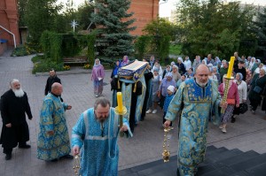 В канун праздника Успения Пресвятой Богородицы Игумен Нестор (Болков ) совершил всенощное бдение с литией в Богоявленском епархиальном мужском монастыре., 