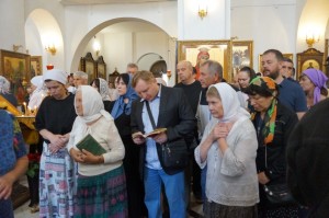 В Богоявленском епархиальном мужском монастыре города Челябинска совершили Божественную Литургию., 