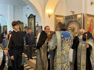 В канун Благовещения Пресвятой Богородицы , Игумен Нестор (Болков) возглавил всенощное бдение в Богоявленском мужском монастыре., 