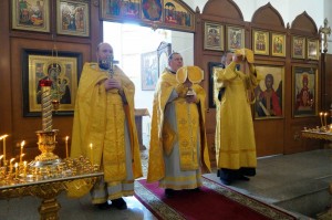 В Богоявленском епархиальном мужском монастыре города Челябинска совершили Божественную Литургию., 